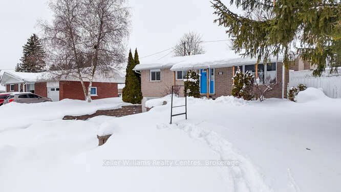 Property Photo:  470 7th St  ON N4N 2J4 