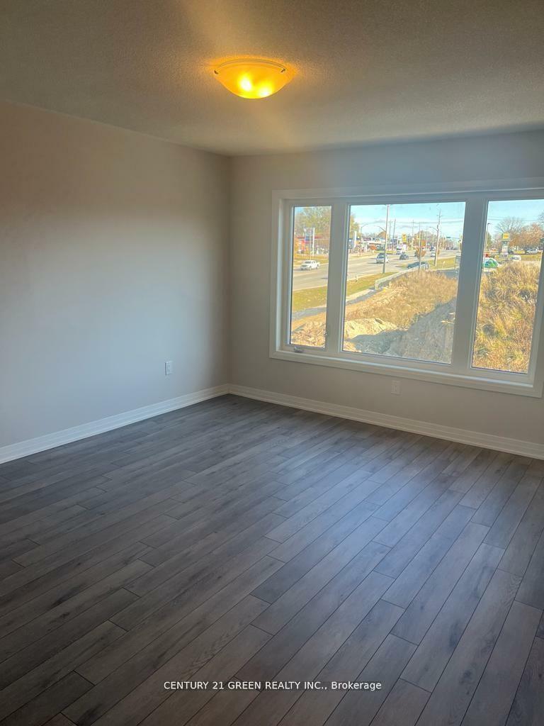Photo de la propriété: 585 Colborne Street 104 ON N3S 0K4