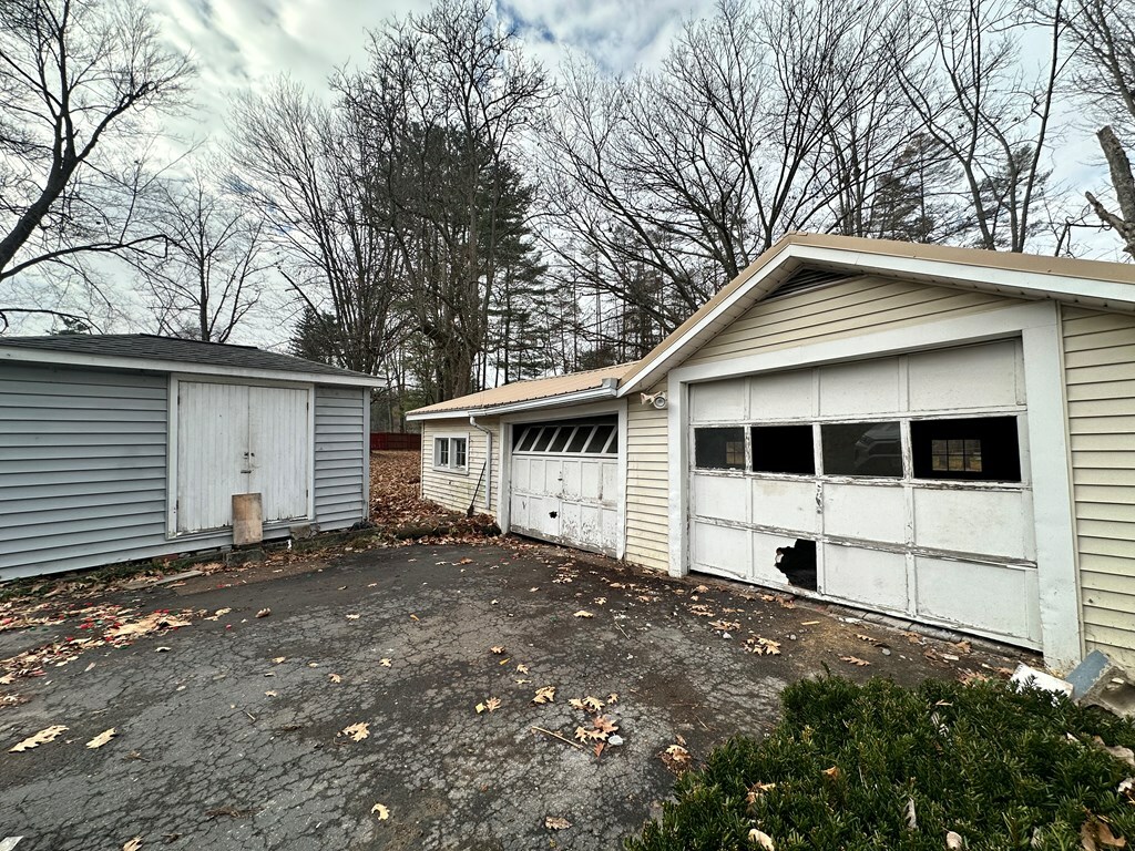 Property Photo:  99 Golden Glow Drive  NY 14905 