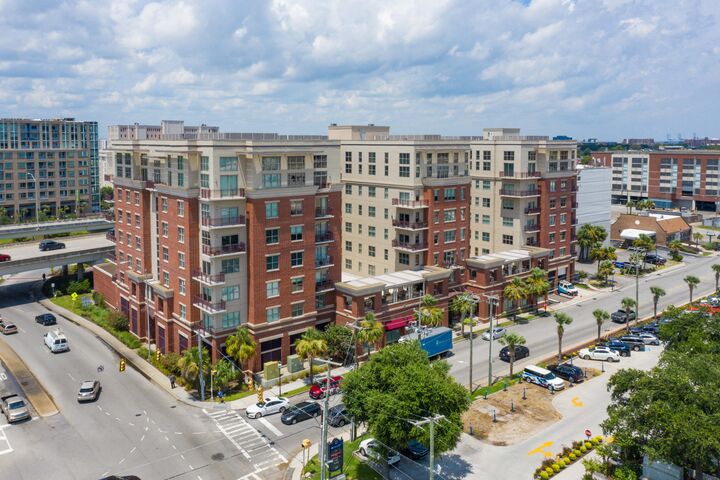 150 Bee Street # 318  Charleston SC 29401 photo