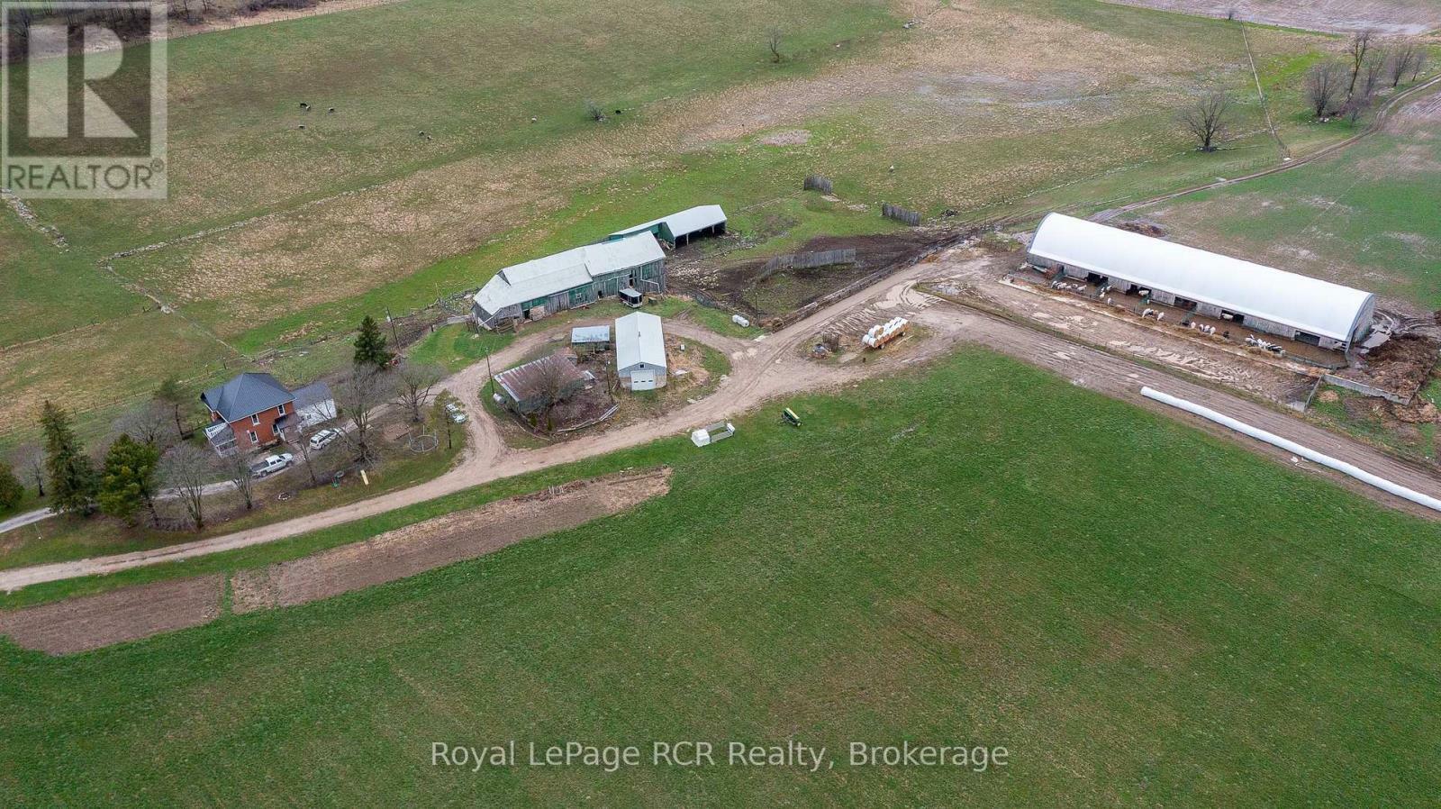 Photo de la propriété: 204117 Highway 26 ON N4K 5W4