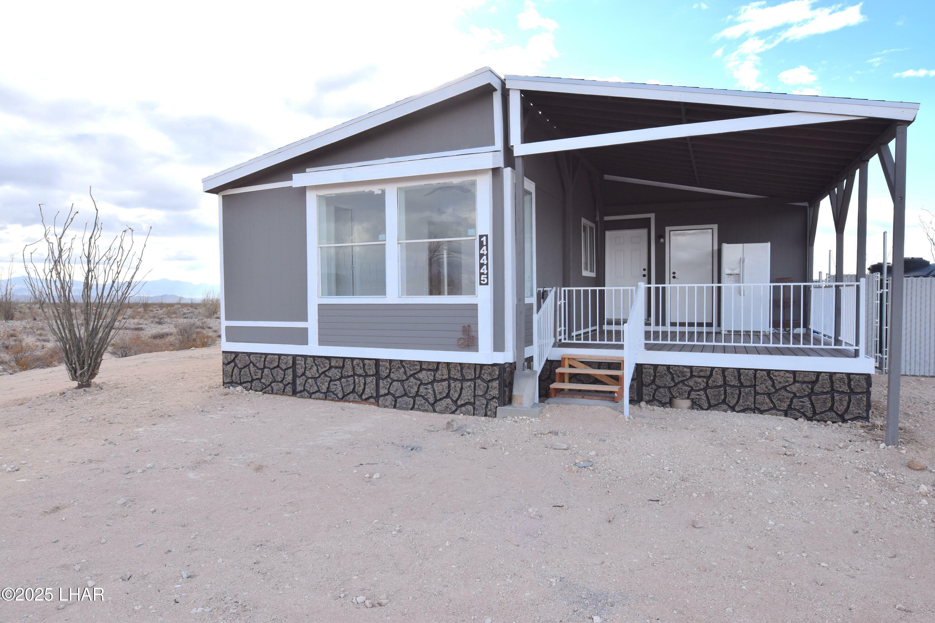 Property Photo: 14445 S Ashurst Rd AZ 86438