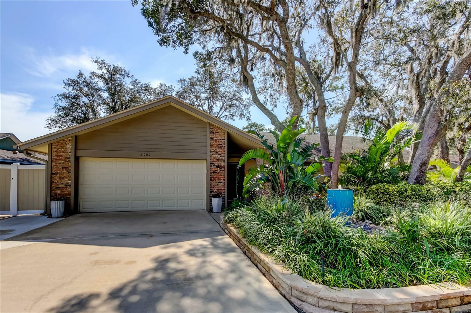 Property Photo:  3089 Enisglen Drive  FL 34683 