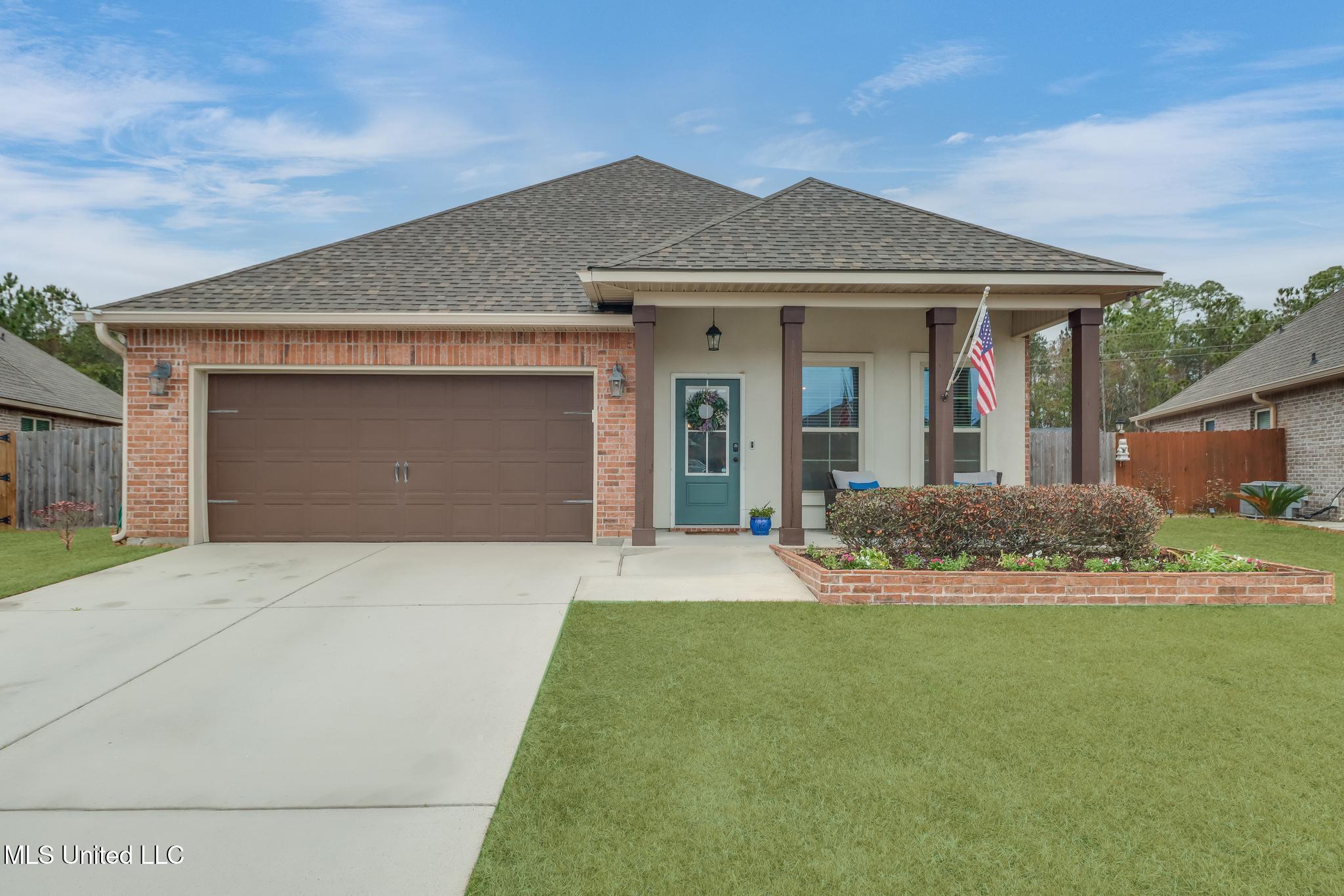 Property Photo: 864 Reunion Place Circle MS 39532