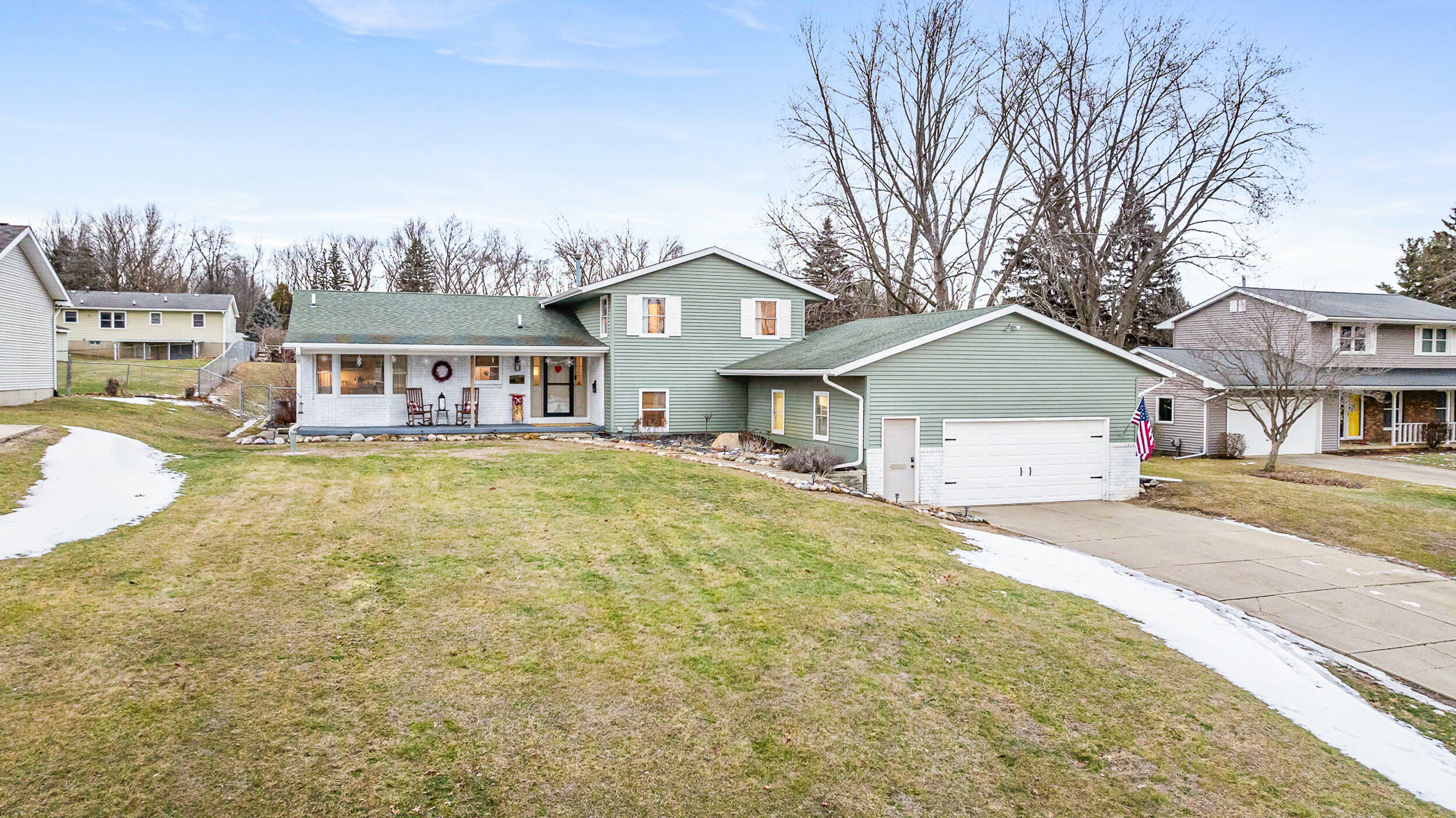 Property Photo:  3112 Fawn Lane  MI 49201 