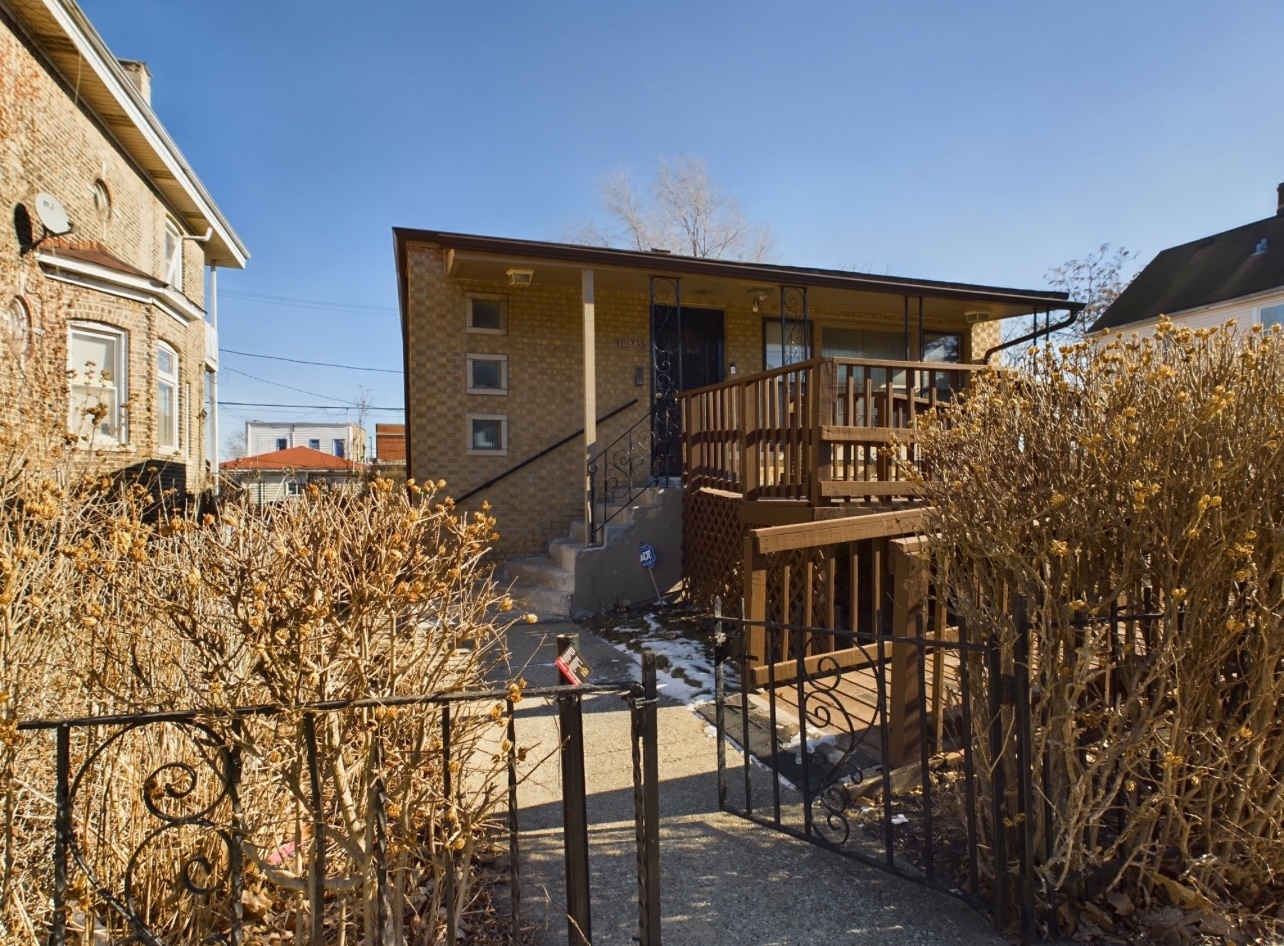 Property Photo: 10845 S Wabash Avenue IL 60628