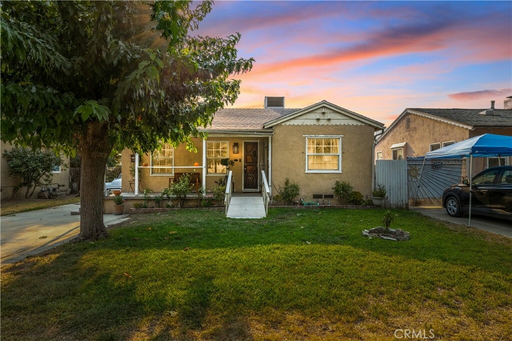 Property Photo:  2402 N Lugo Avenue  CA 92404 