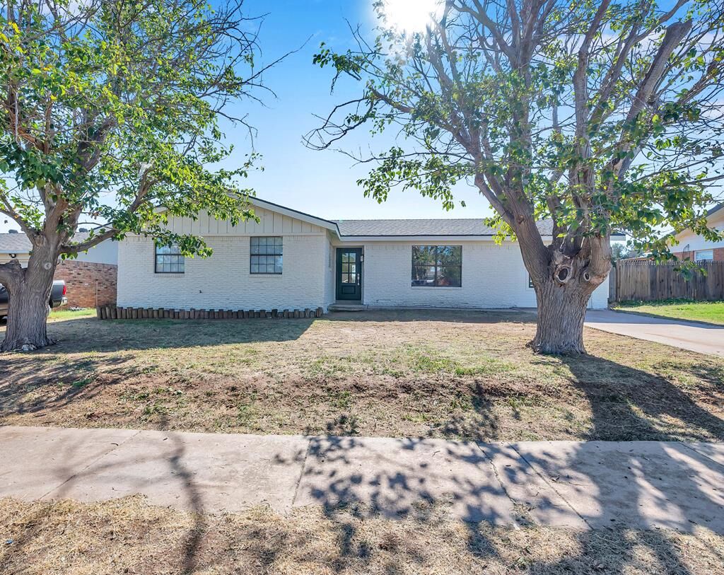 Property Photo: 3627 Shell Ave TX 79707