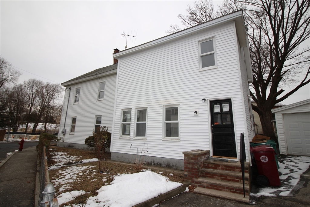 Property Photo:  62 Chambers Street 2 Up  MA 01852 