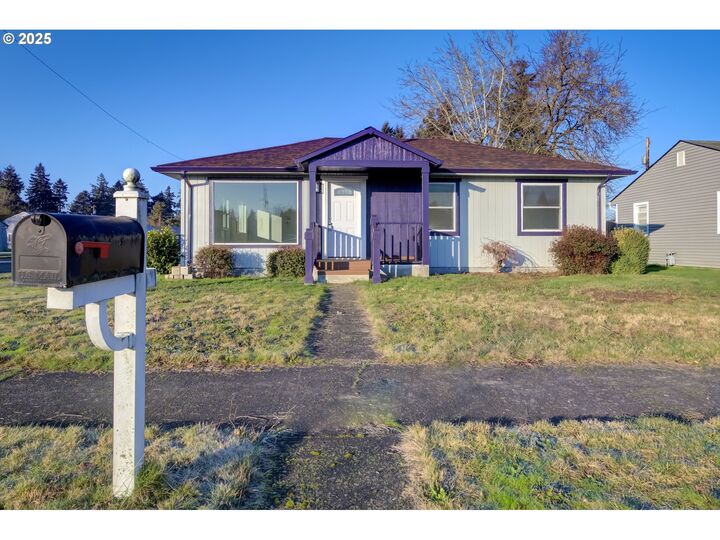 Property Photo: 3600 Thompson Ave WA 98660