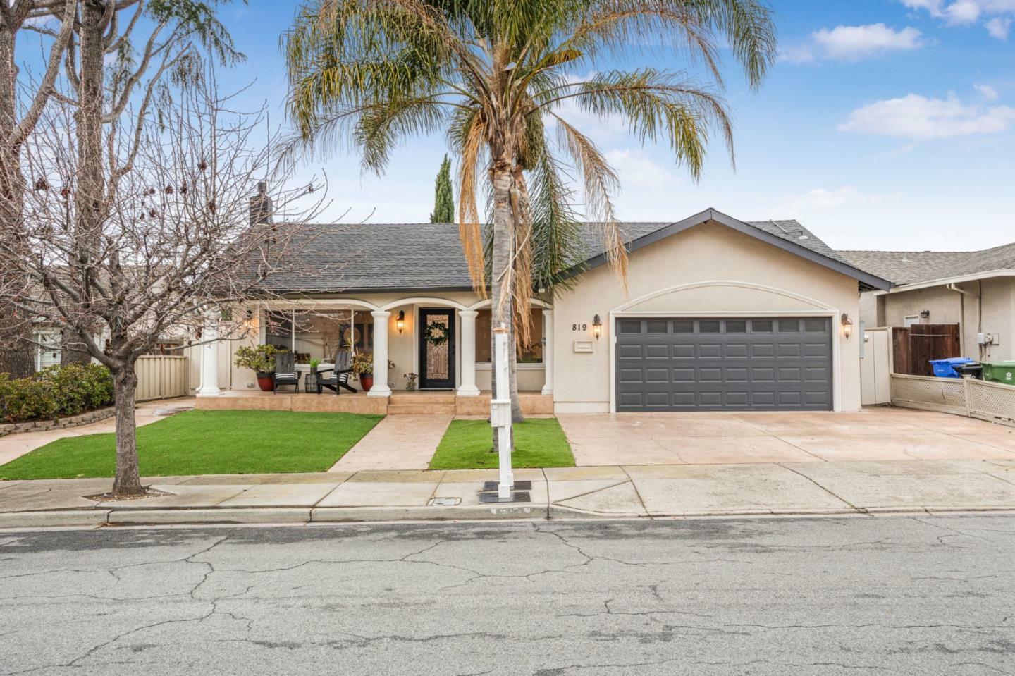 Property Photo:  819 Covina Way  CA 94539 