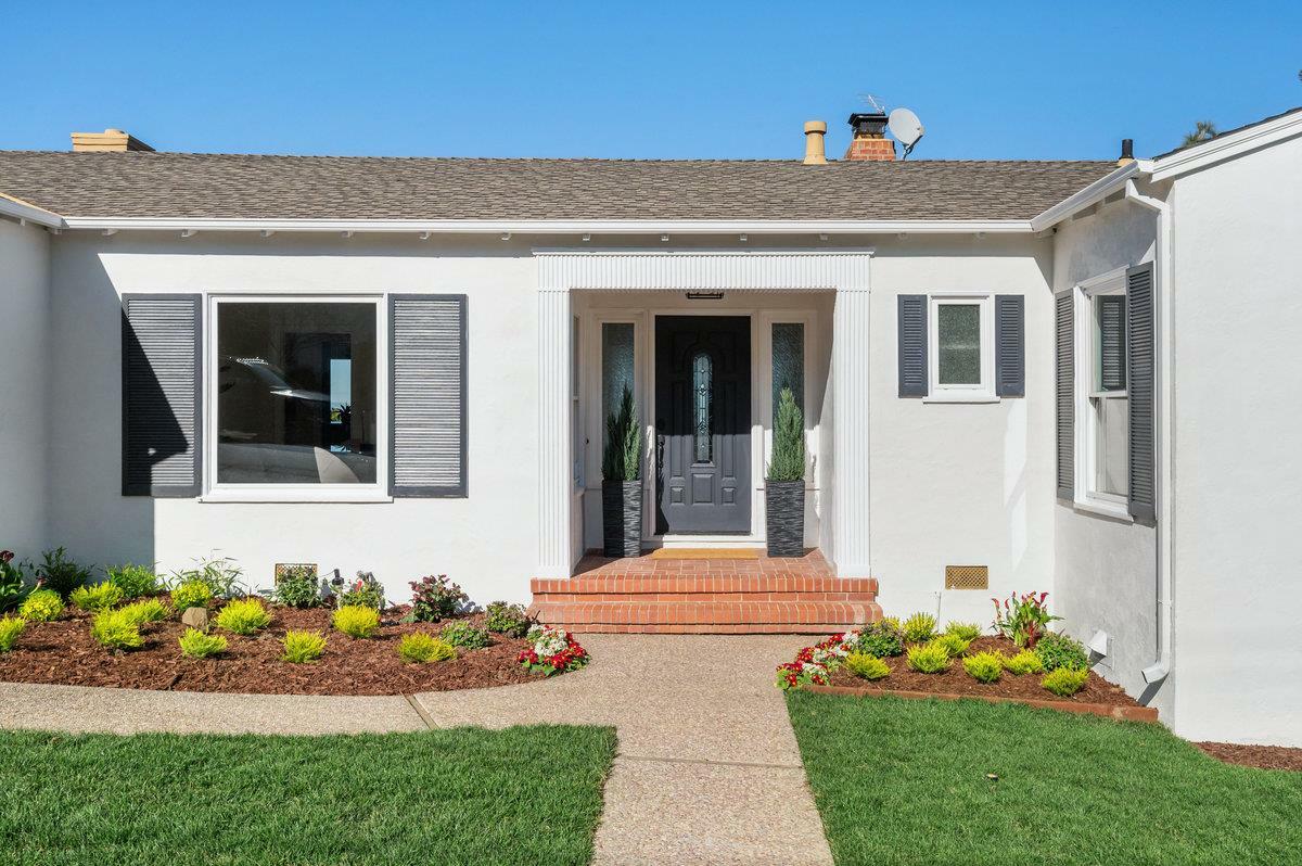 Property Photo:  4023 Bayview Avenue  CA 94403 