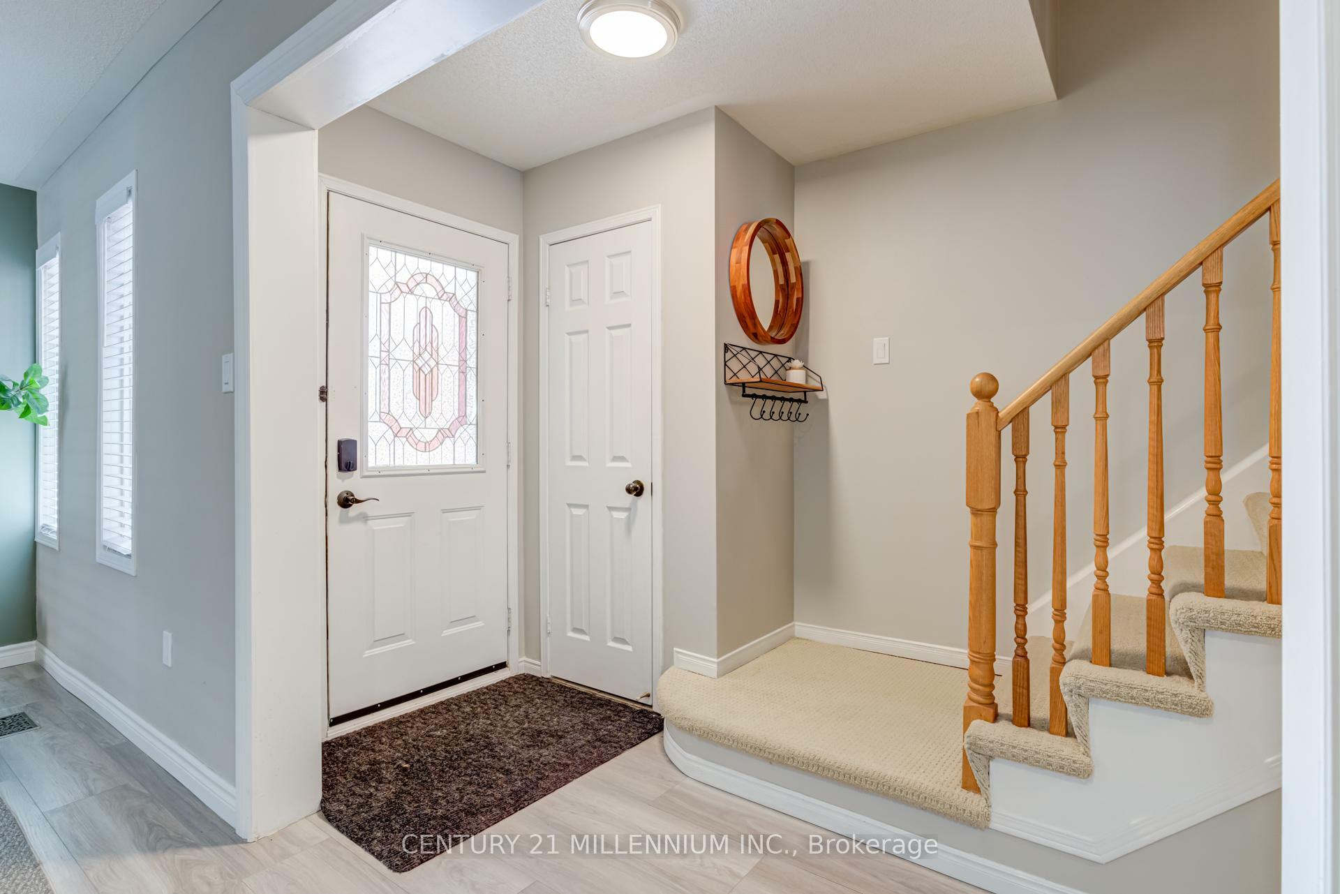 Photo de la propriété: 327 Perry Road ON L9W 4Y9