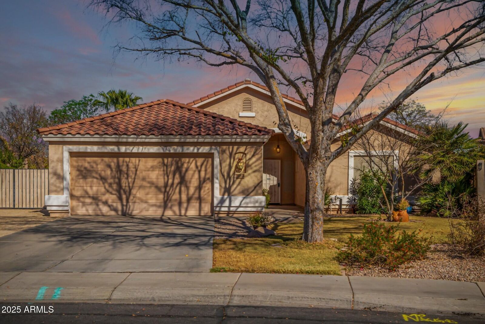 Property Photo:  1182 E Jasper Drive  AZ 85296 