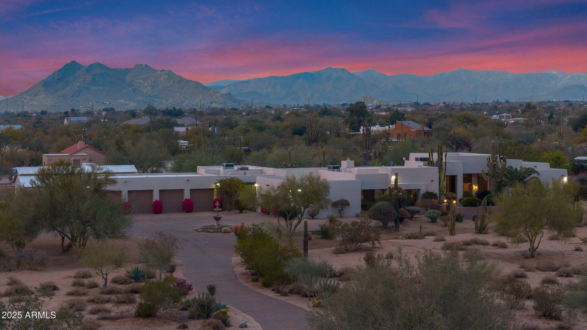 Property Photo: 5914 E Dale Lane AZ 85331