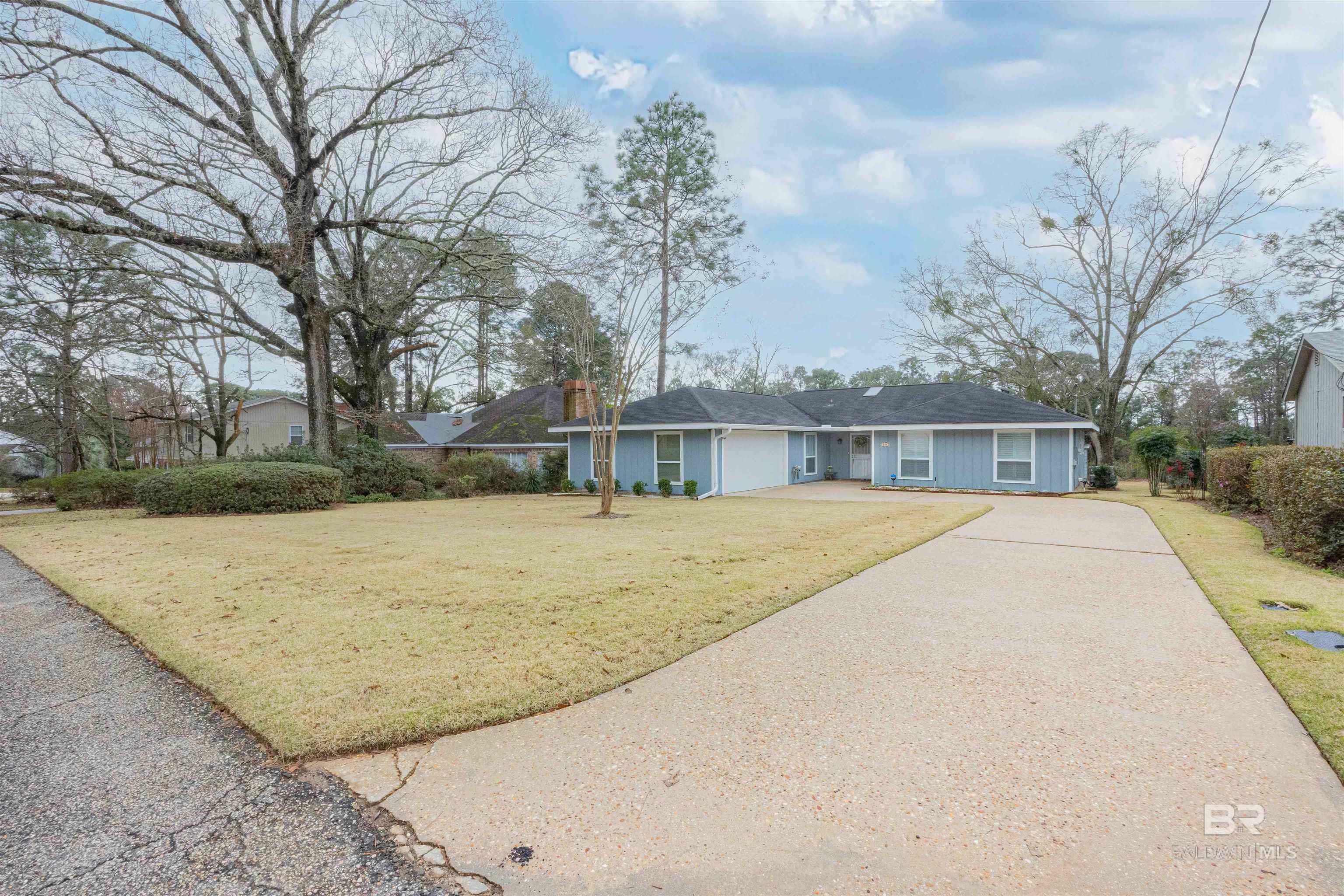 Property Photo:  130 Rolling Hill Drive  AL 36526 