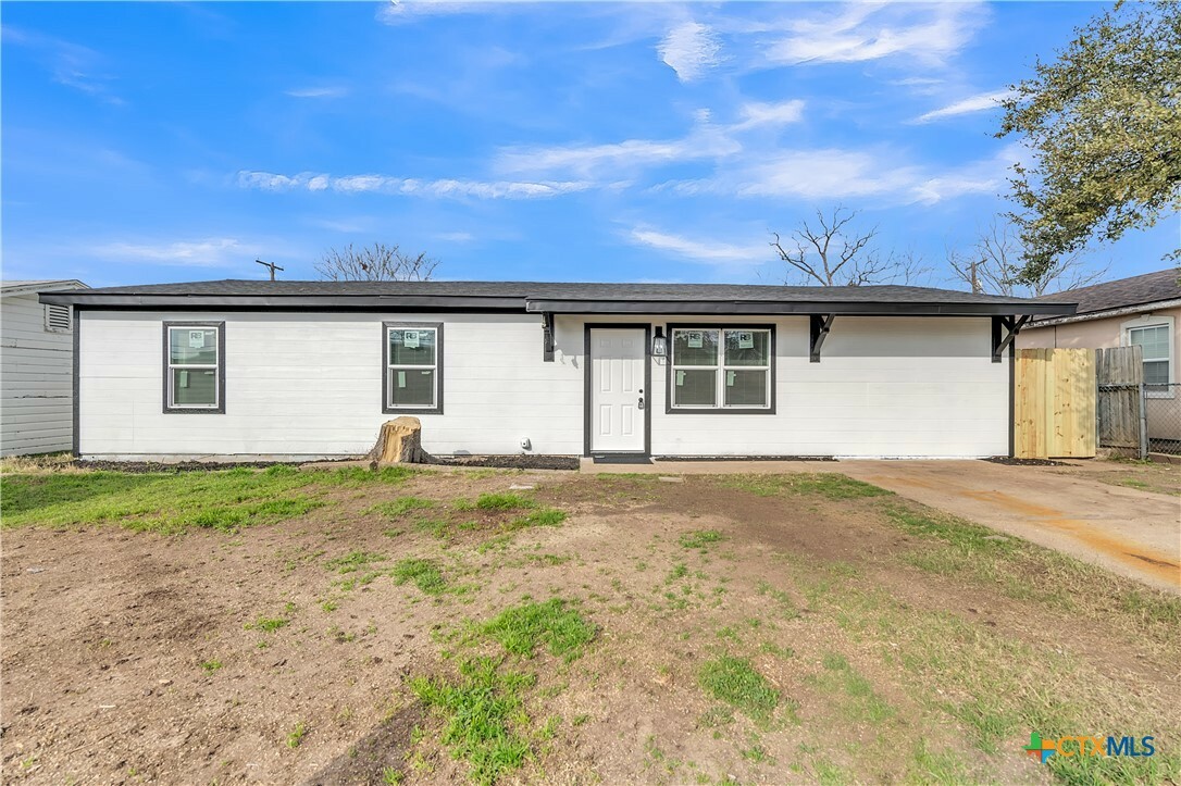 Property Photo:  14 S 41st Street  TX 76504 