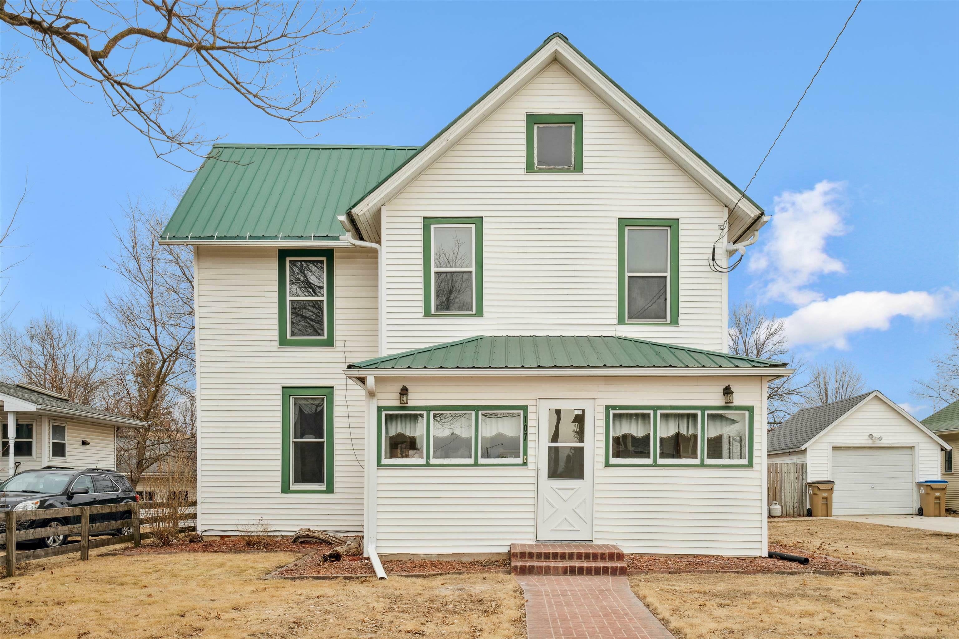 Property Photo:  107 W Elm Street  IA 52076 