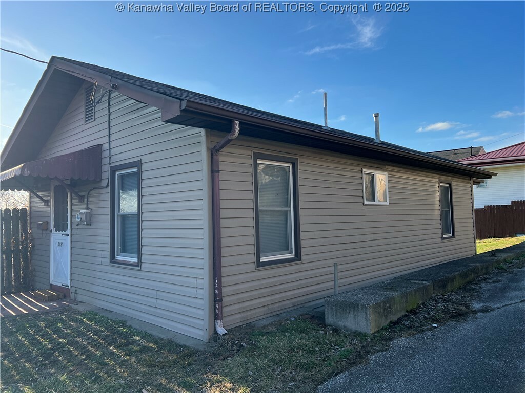 Property Photo: 512 Butler Street WV 25302