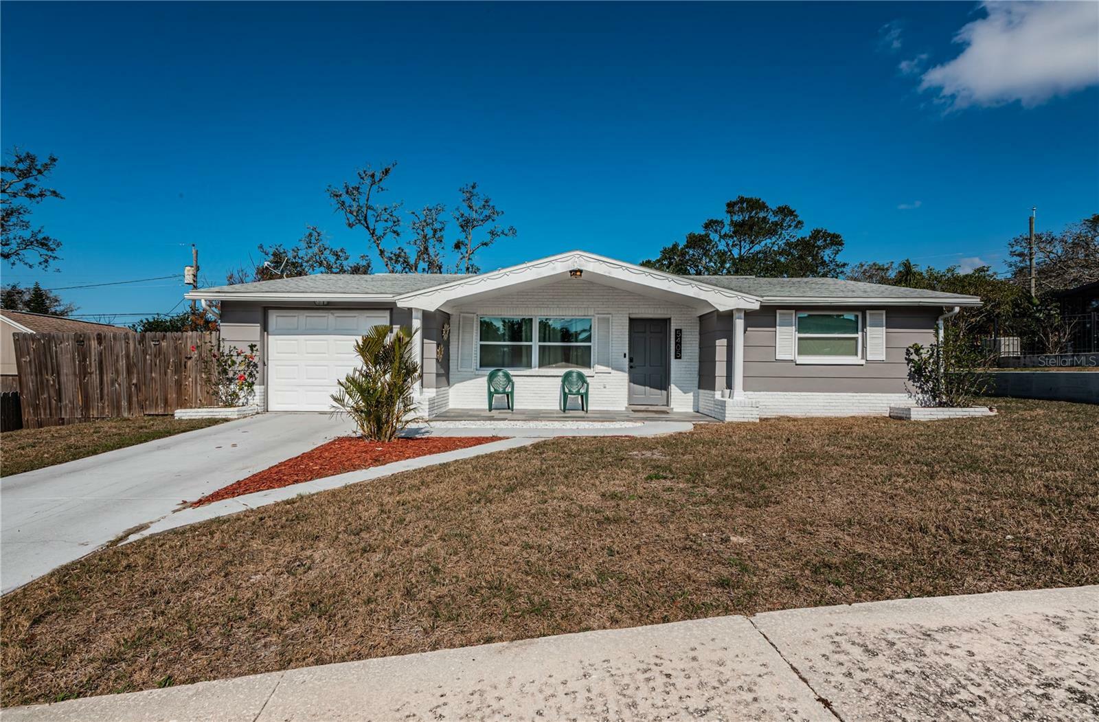 Property Photo: 5405 Golden Nugget Drive FL 34690