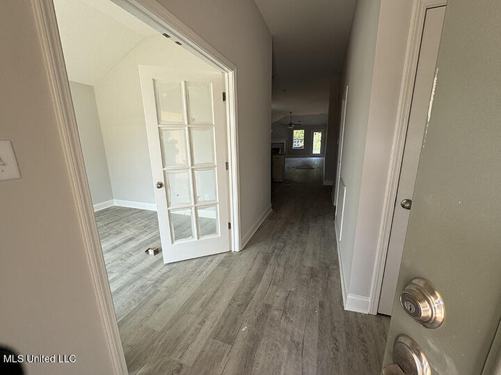 Property Photo: 4201 W Olivia Circle MS 38654