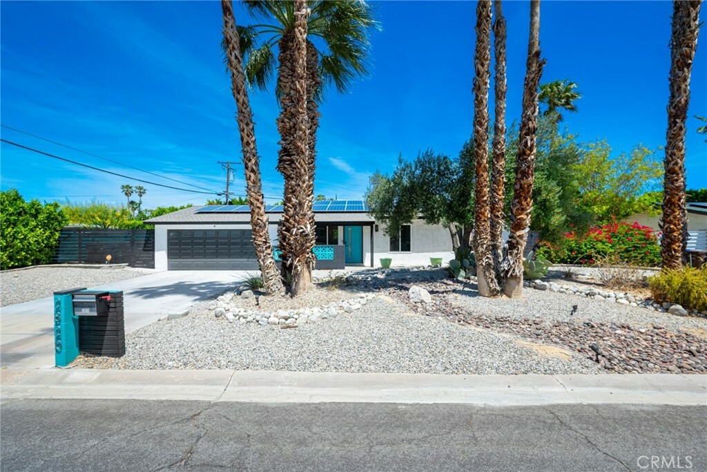 2820 East Ventura Road  Palm Springs CA 92262 photo