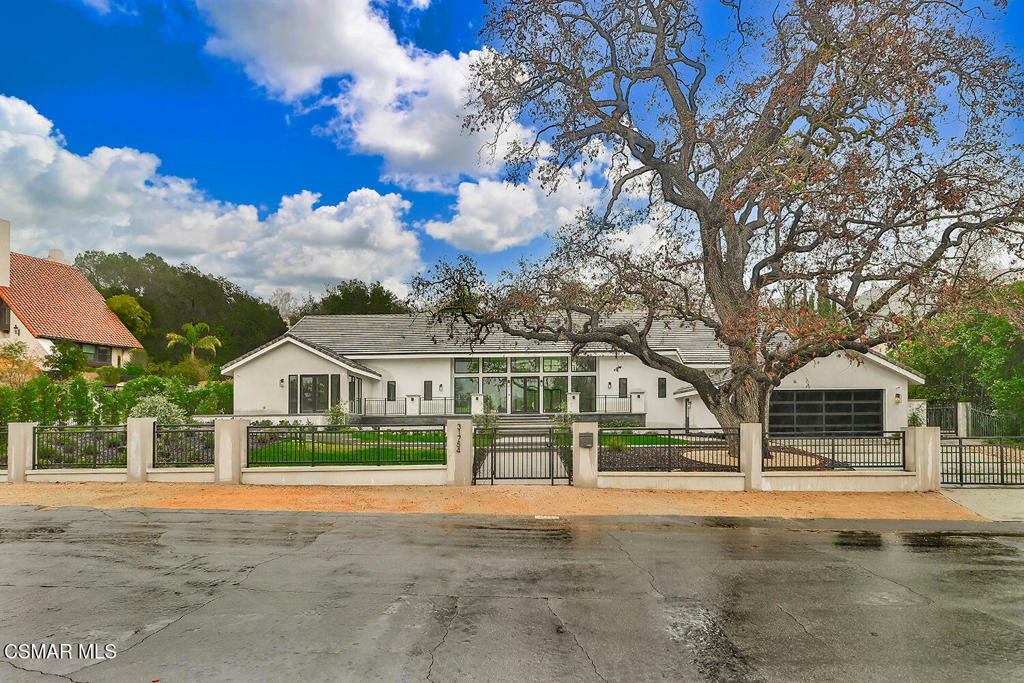 Property Photo: 31754 Foxfield Drive CA 91361