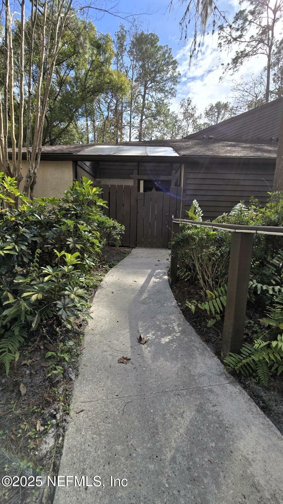Property Photo: 10377 Bigtree Lane FL 32257