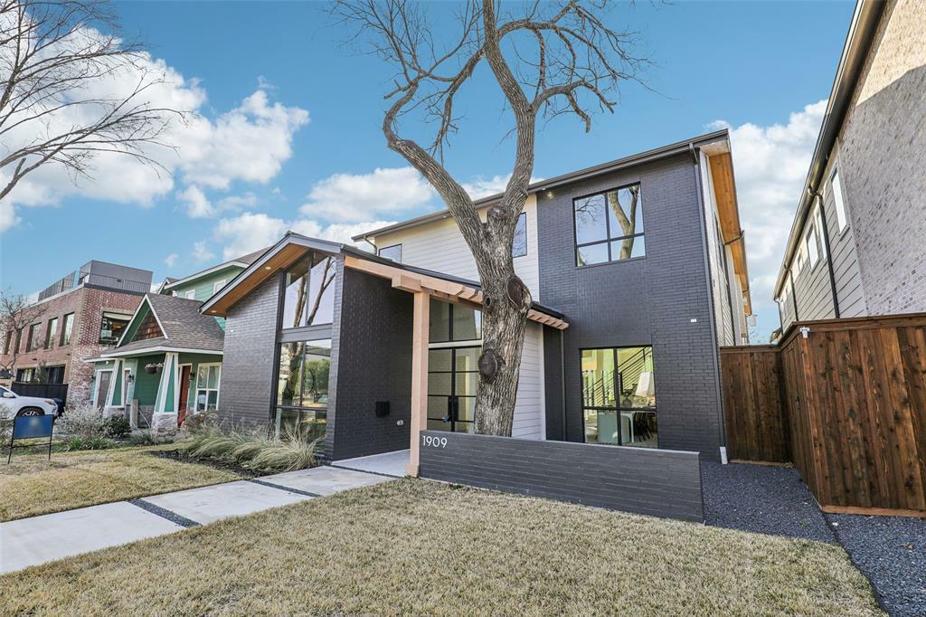 Property Photo: 1909 McMillan Avenue TX 75206
