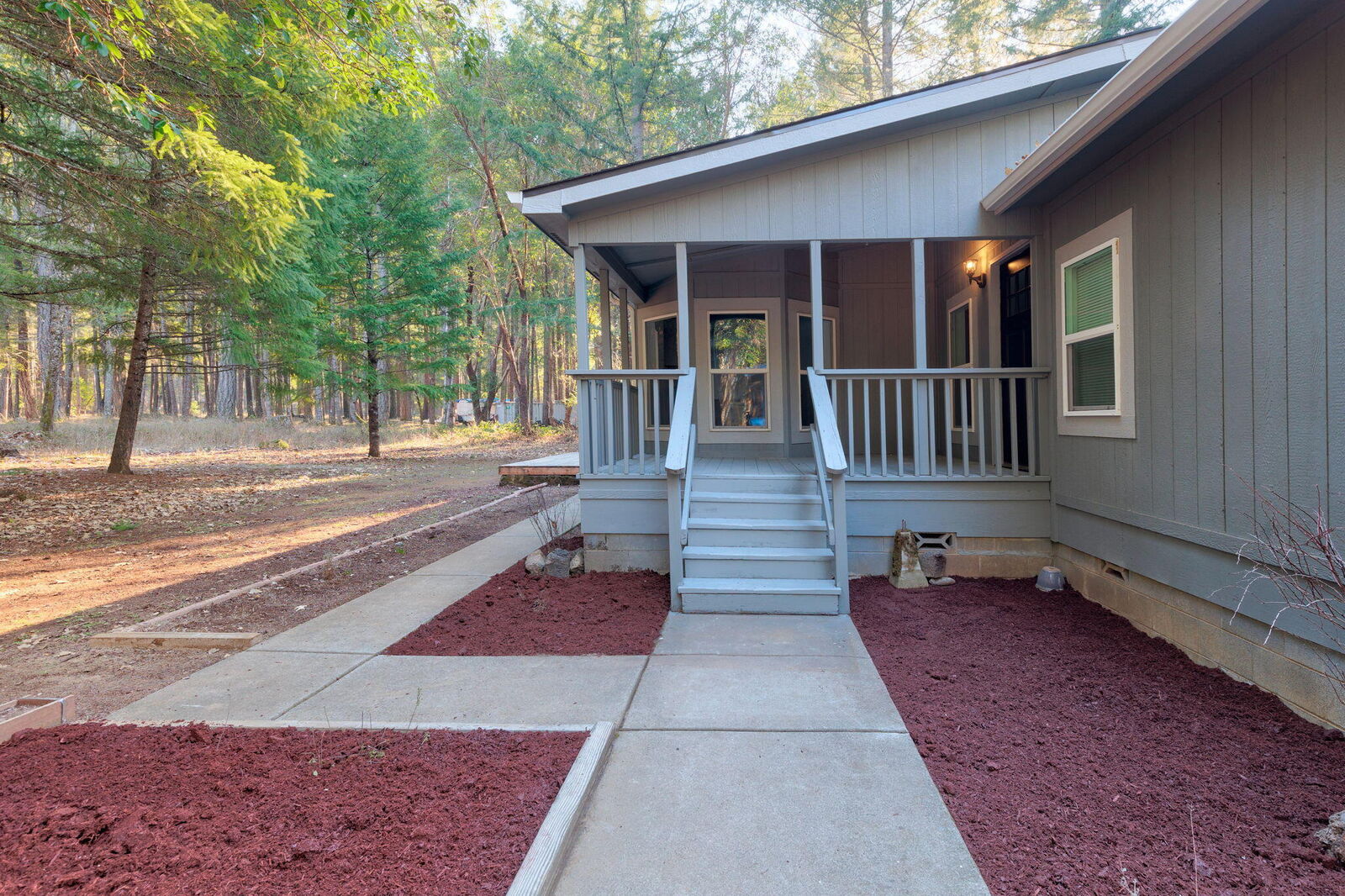 Property Photo: 201 Kirkham Road OR 97523