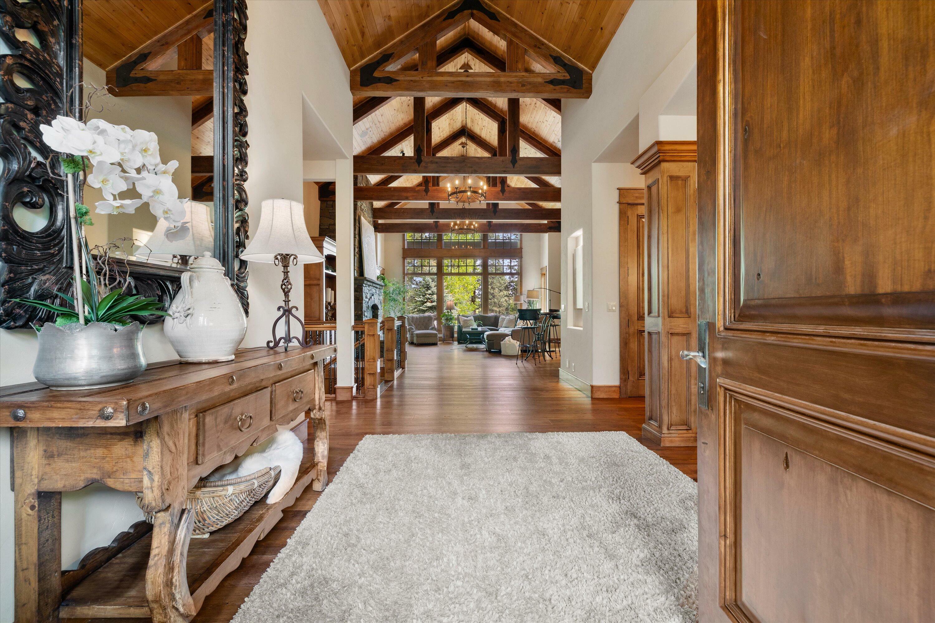 Property Photo: 61697 Tam McArthur Loop OR 97702
