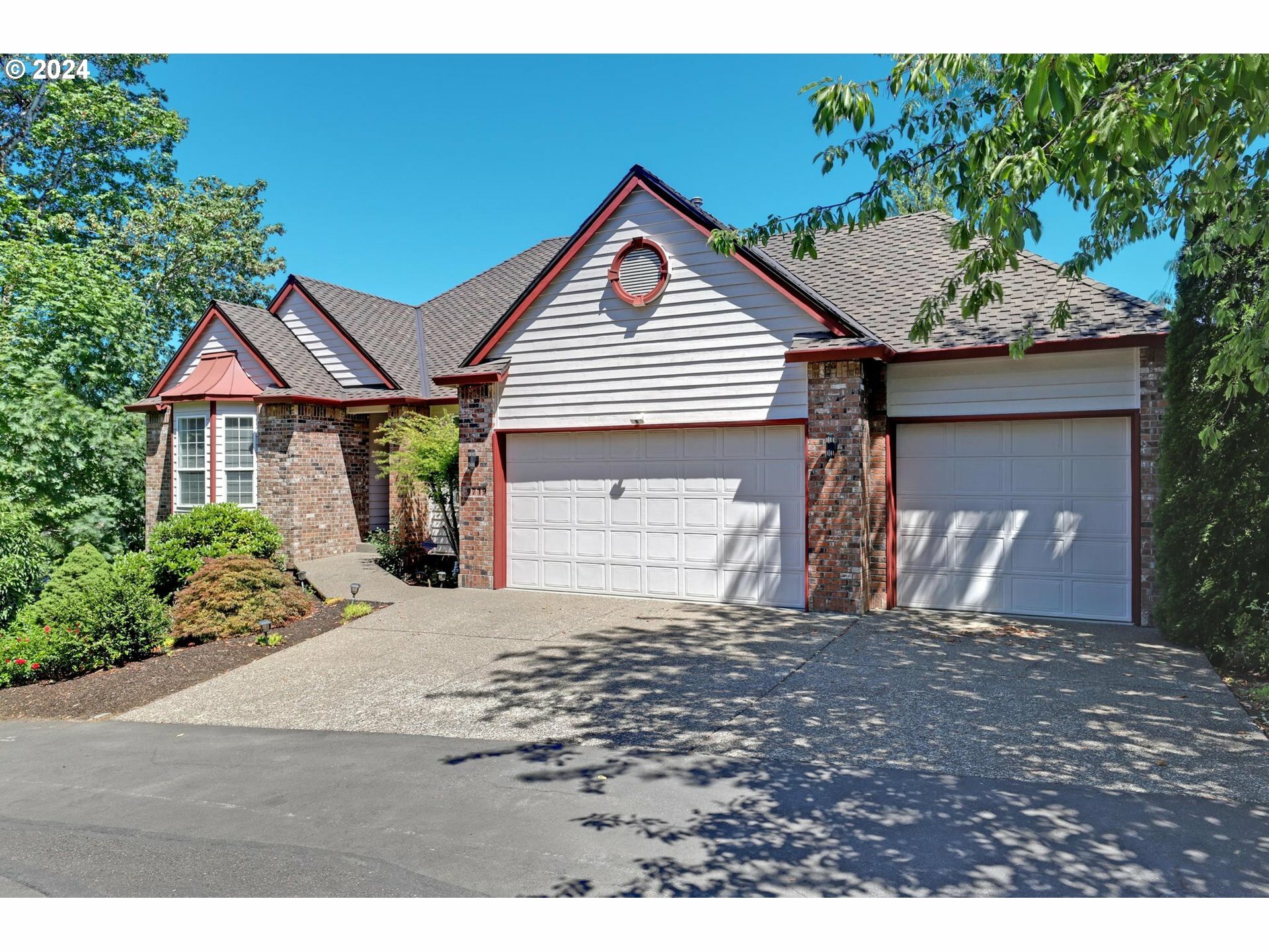 Property Photo: 9719 NW Fleischner St OR 97229