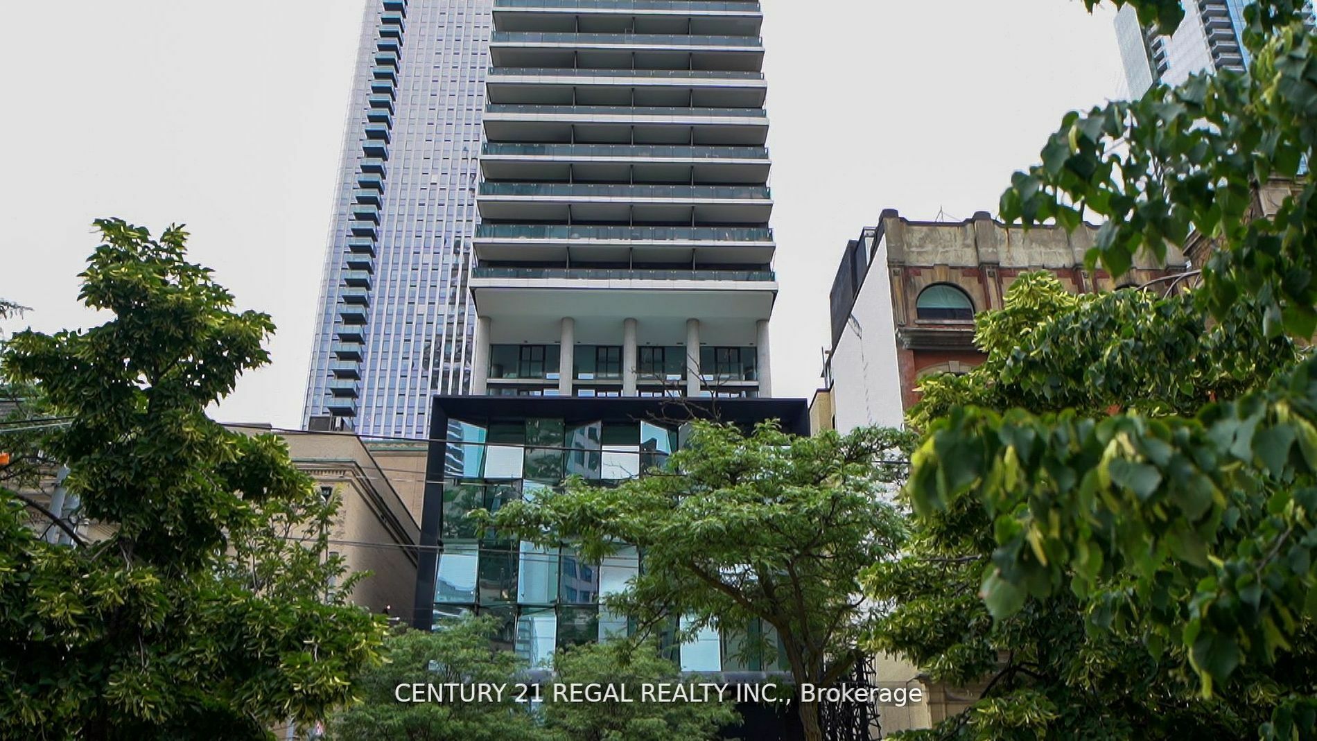 Property Photo:  224 King Street West St W 403  ON M5H 0A6 