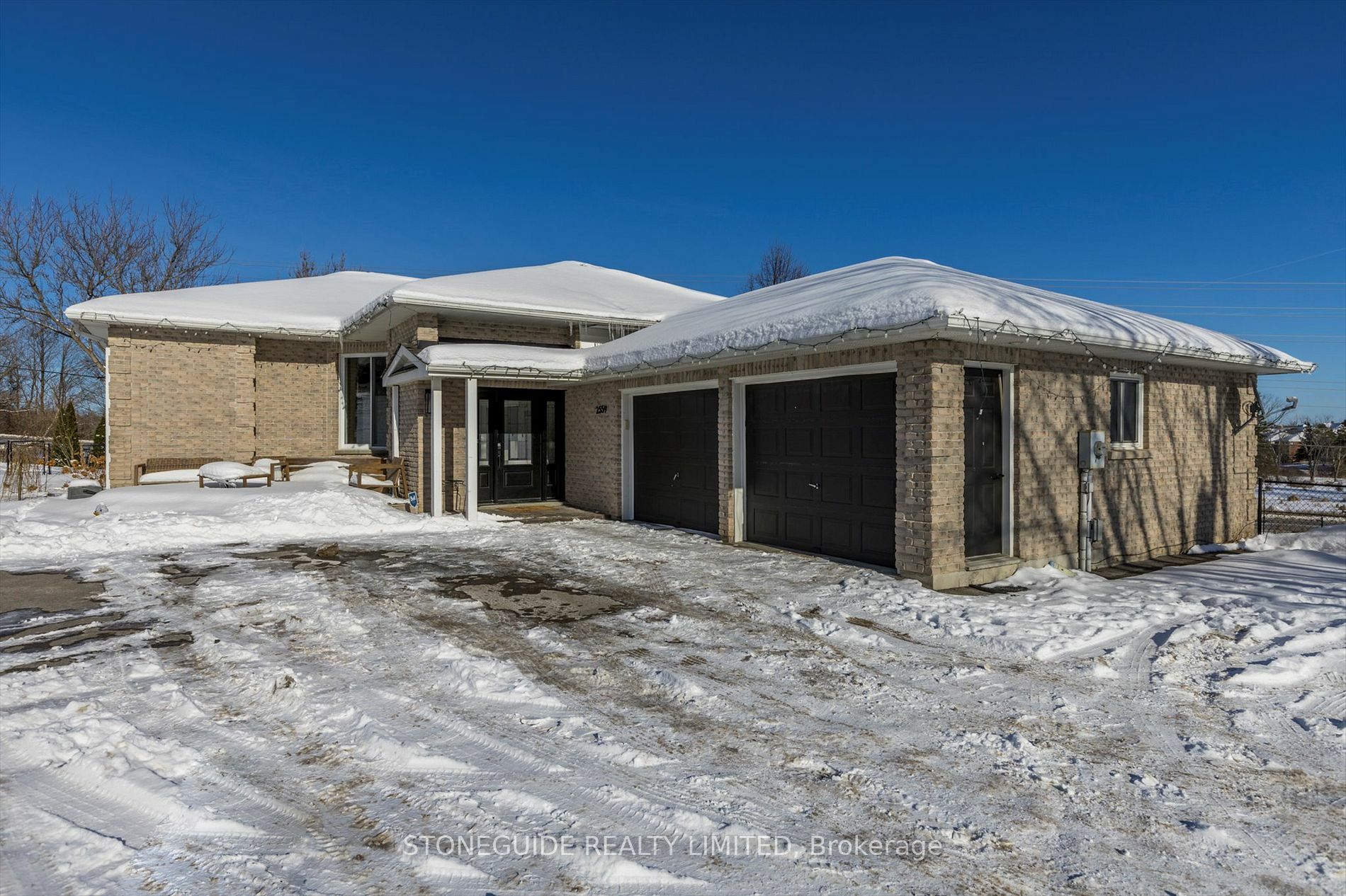 Photo de la propriété:  2559 Thornbury Dr  ON K9J 6X8 