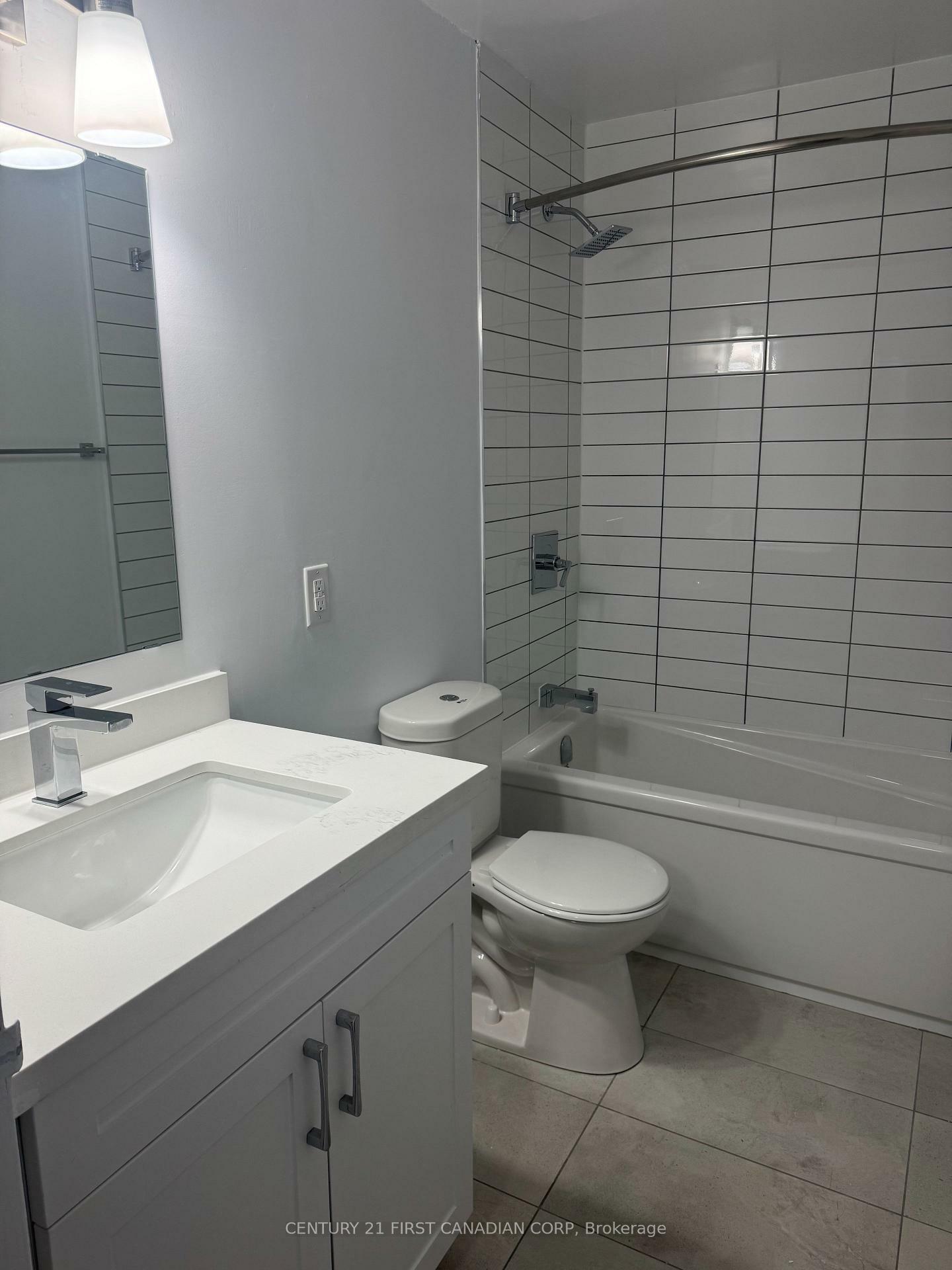 Photo de la propriété: 227 Cathcart Street 107 ON N6C 1E8