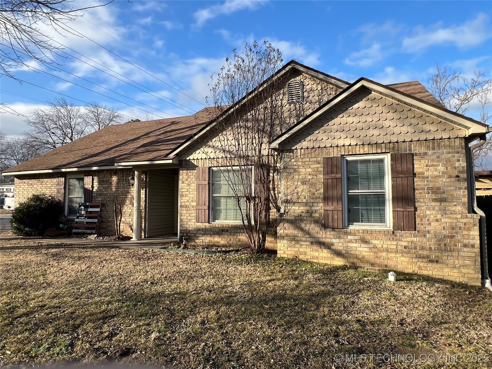 Property Photo:  815 W Williams Avenue  OK 74955 
