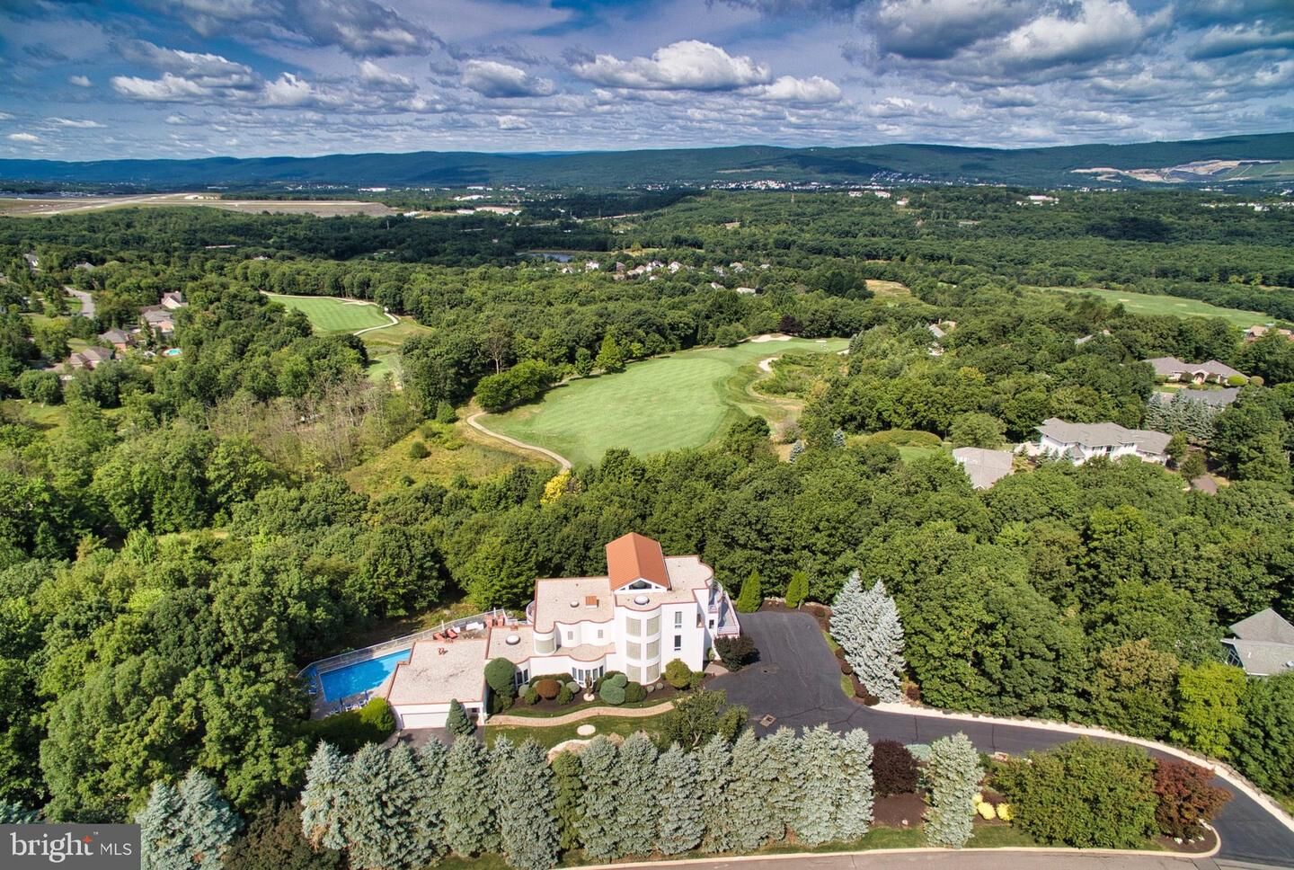 Property Photo:  110 Glenmaura Drive  PA 18507 