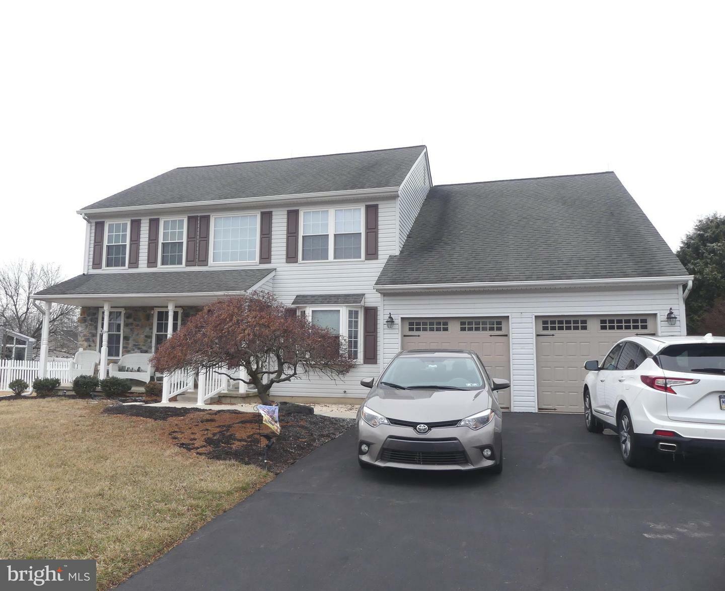 Property Photo:  5820 Sarahs Lane  PA 18902 