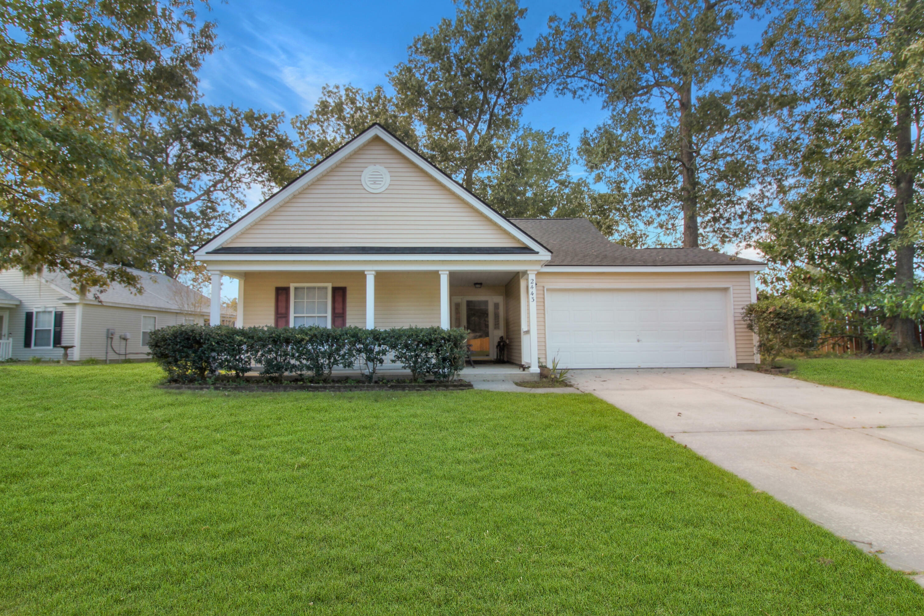 Property Photo:  2443 Albacore Avenue  SC 29406 