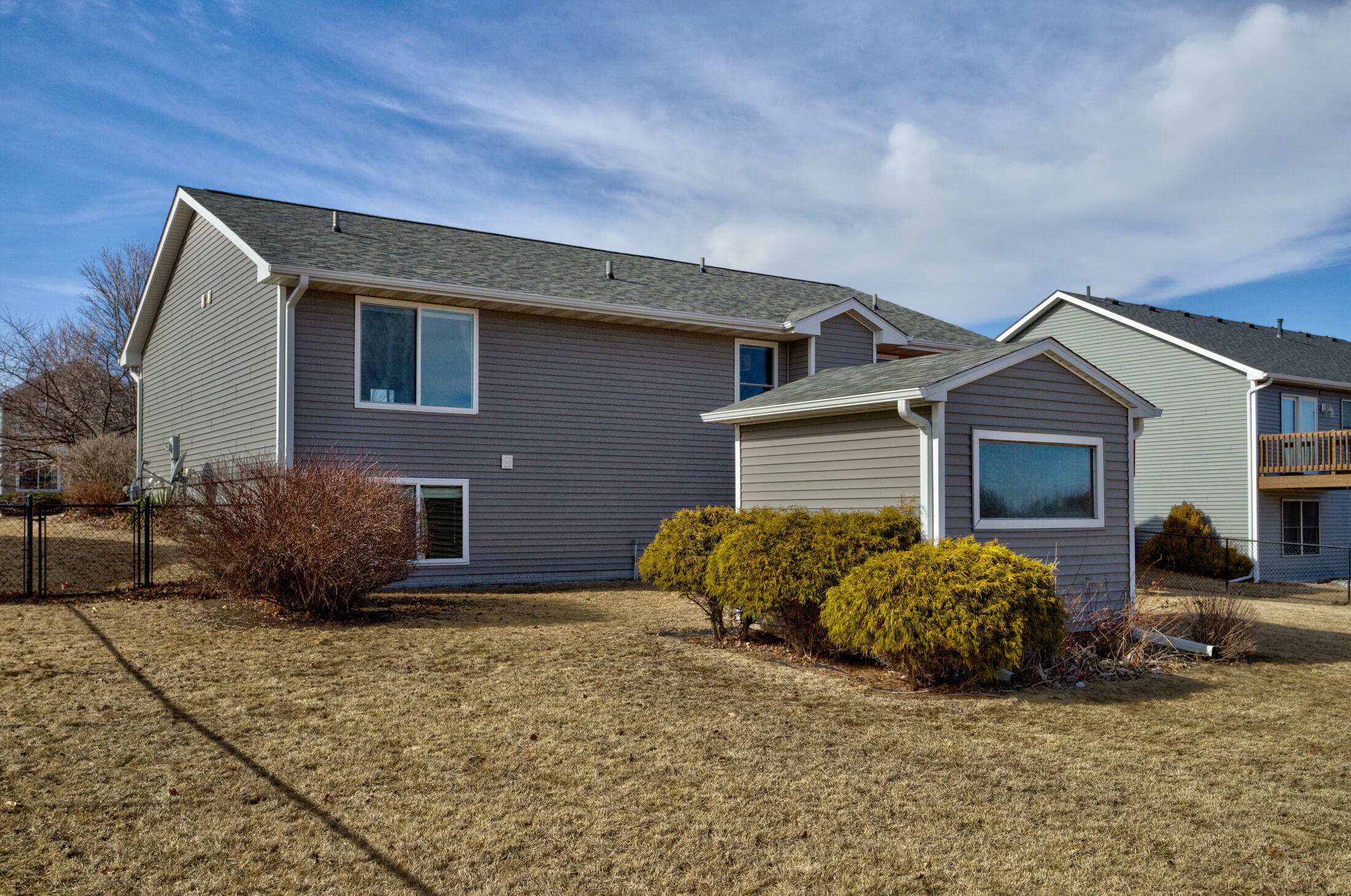 Property Photo:  118 Hartford Dr.  IA 50014 