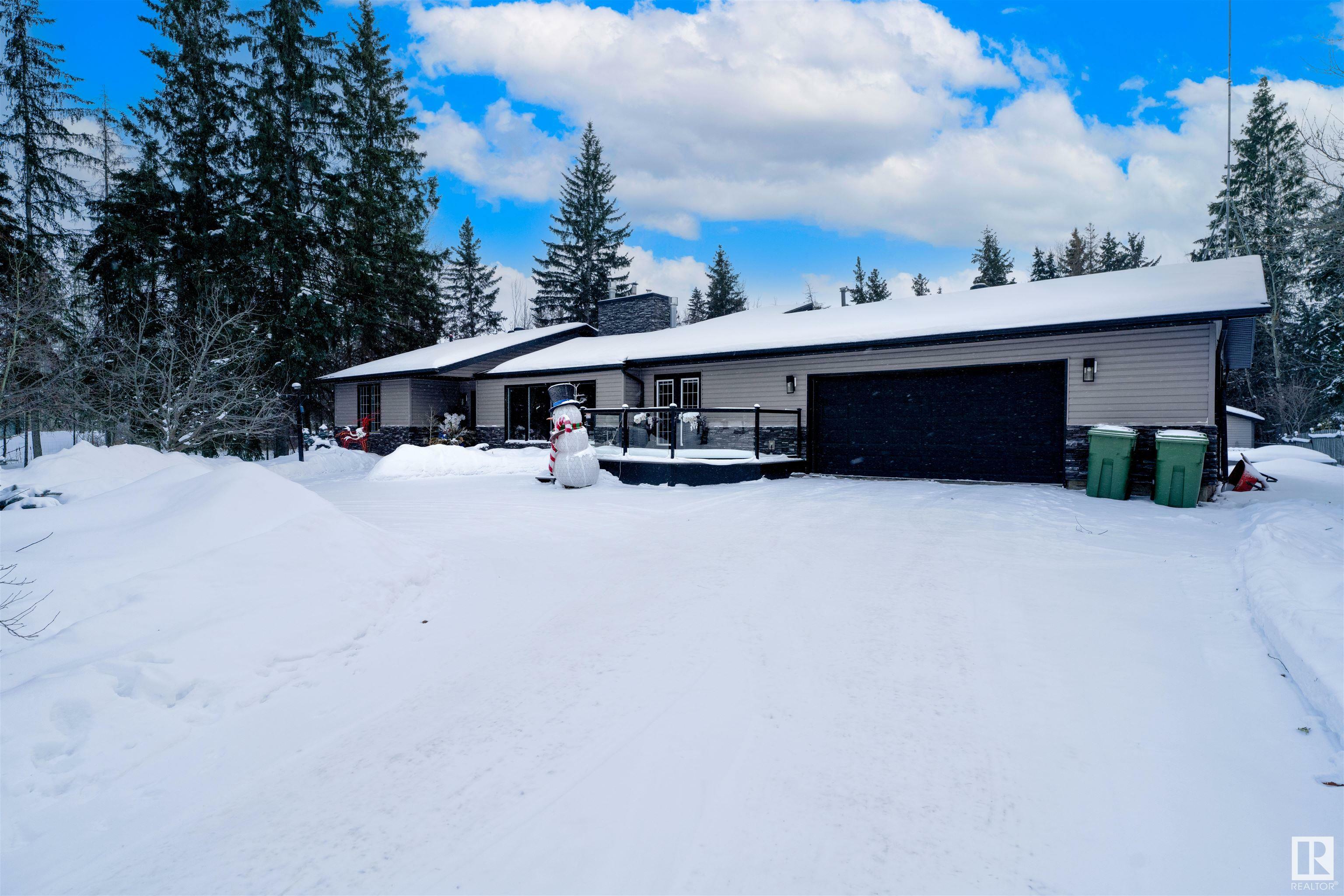 Photo de la propriété:  32 Silverchief Crescent  AB T8N 1M8 