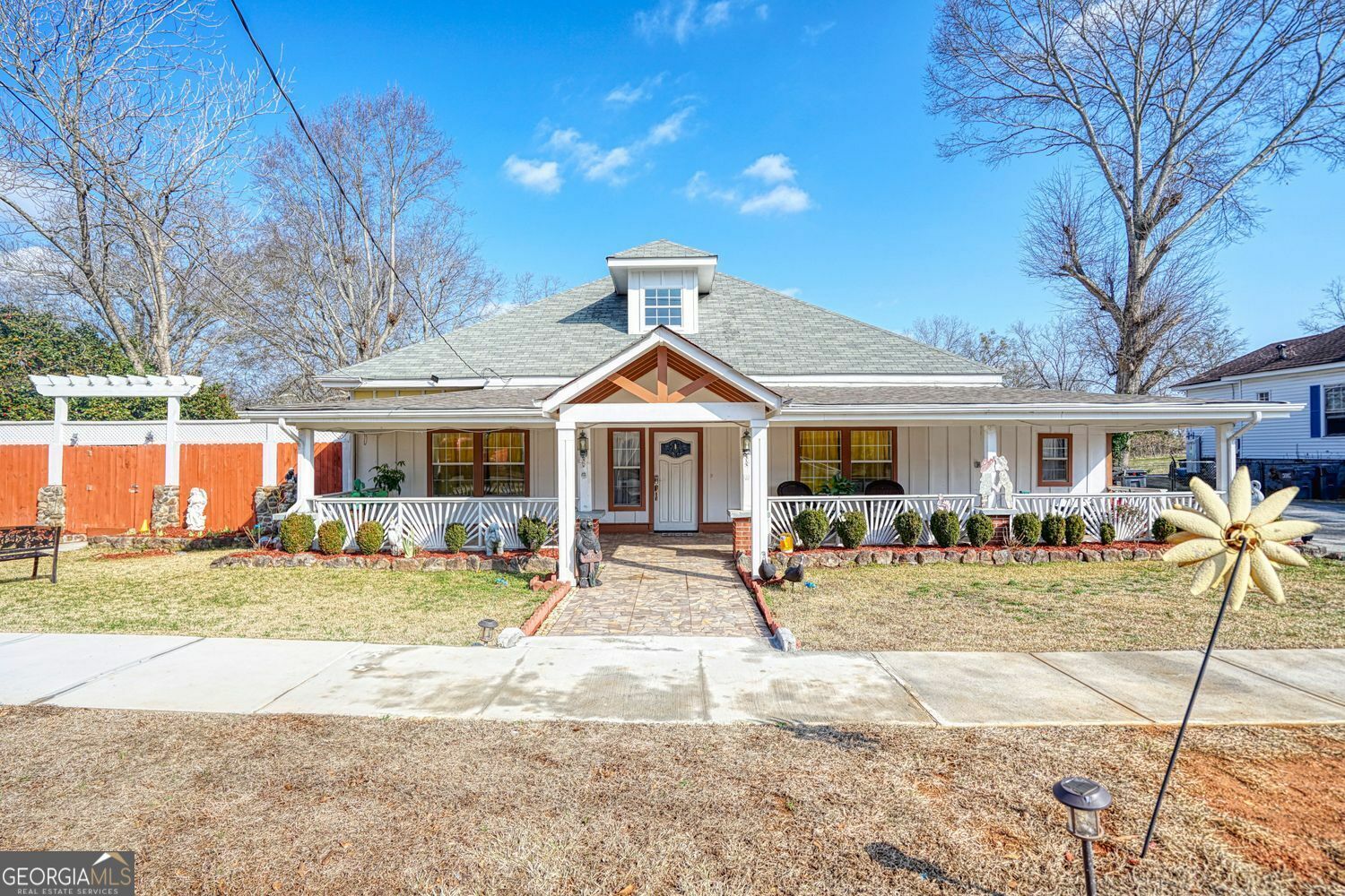 Property Photo:  1724 Hill Street NE  GA 30012 