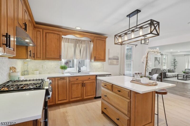 Property Photo: 33 Caldwell Pl NJ 07081