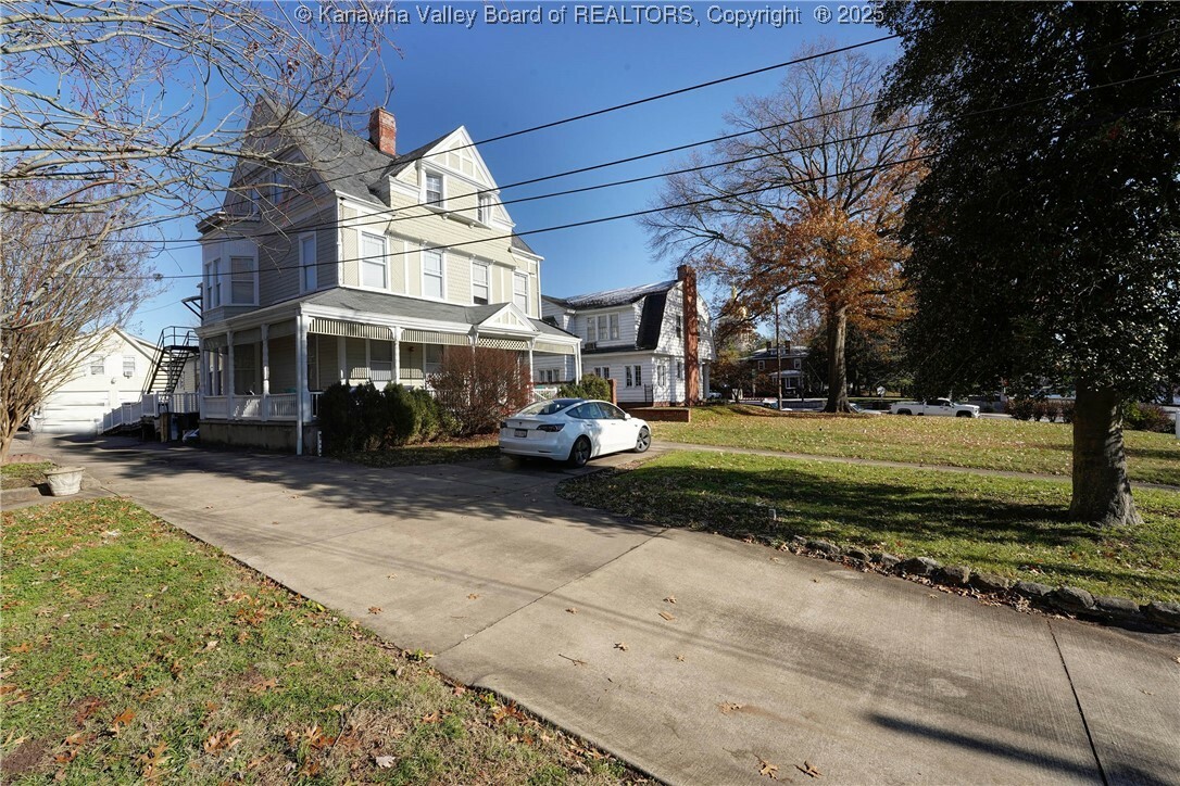 Property Photo:  1636 Kanawha Boulevard E  WV 25311 