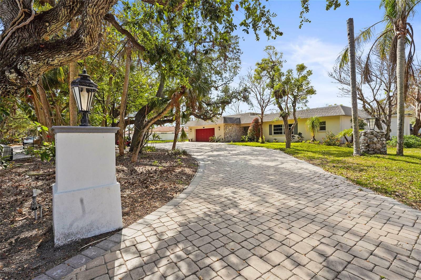 Property Photo:  6640 Peacock Road  FL 34242 