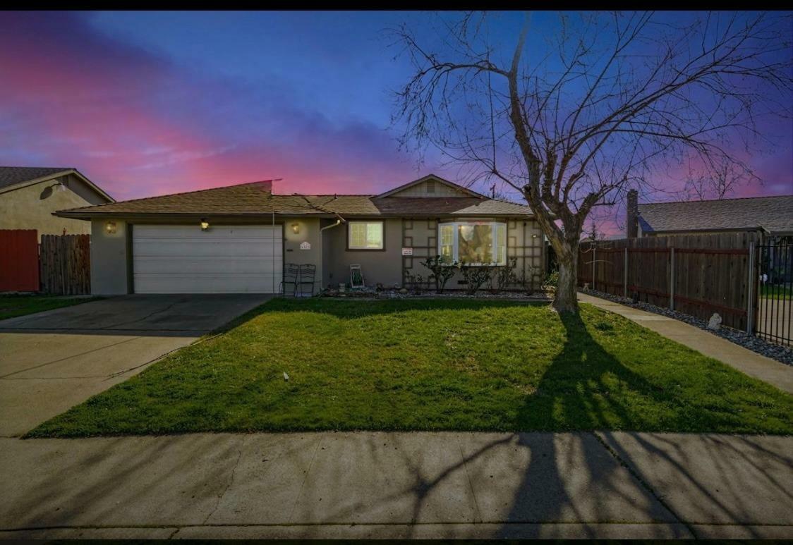 Property Photo: 4512 Ruskin Court CA 95842