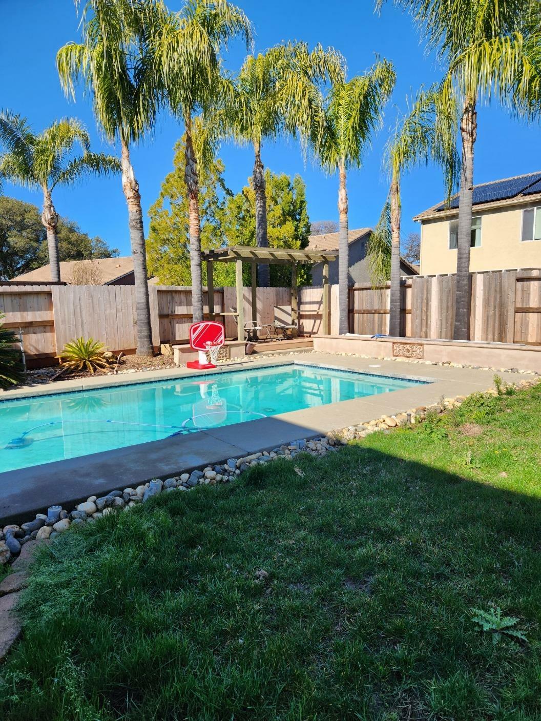 Property Photo:  408 Kier Court  CA 95648 