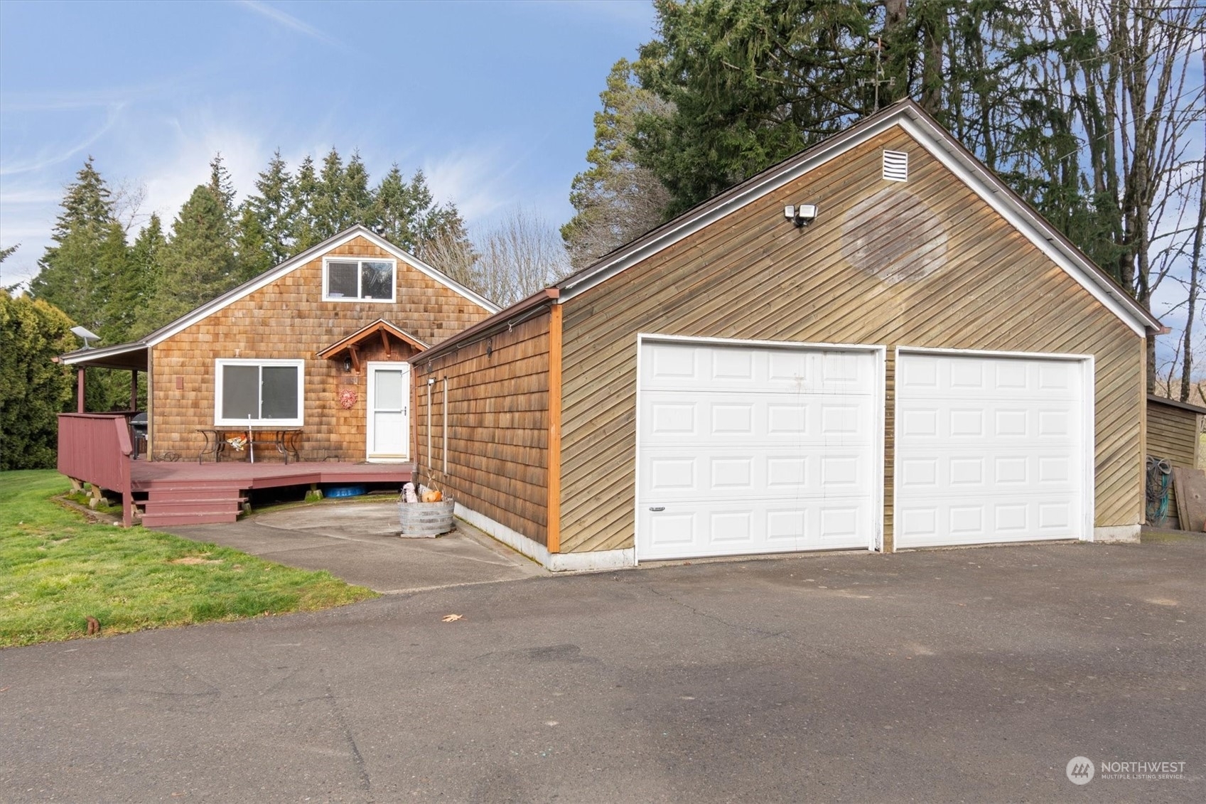 Property Photo: 3150 N Pacific Avenue WA 98626