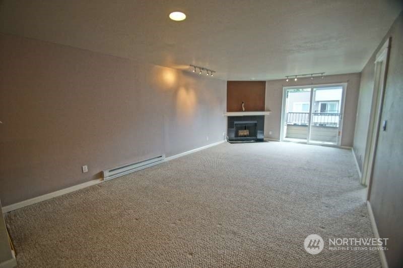 Property Photo:  718  Kirkland Circle B302  WA 98033 