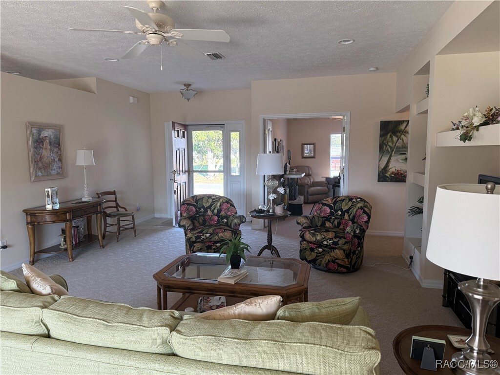 Property Photo: 3926 N Eagle Point FL 34428